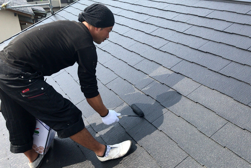 屋根の遮熱塗装と外壁のクリアー塗装と塗潰し、コーキング打替、ベランダ防水トップ