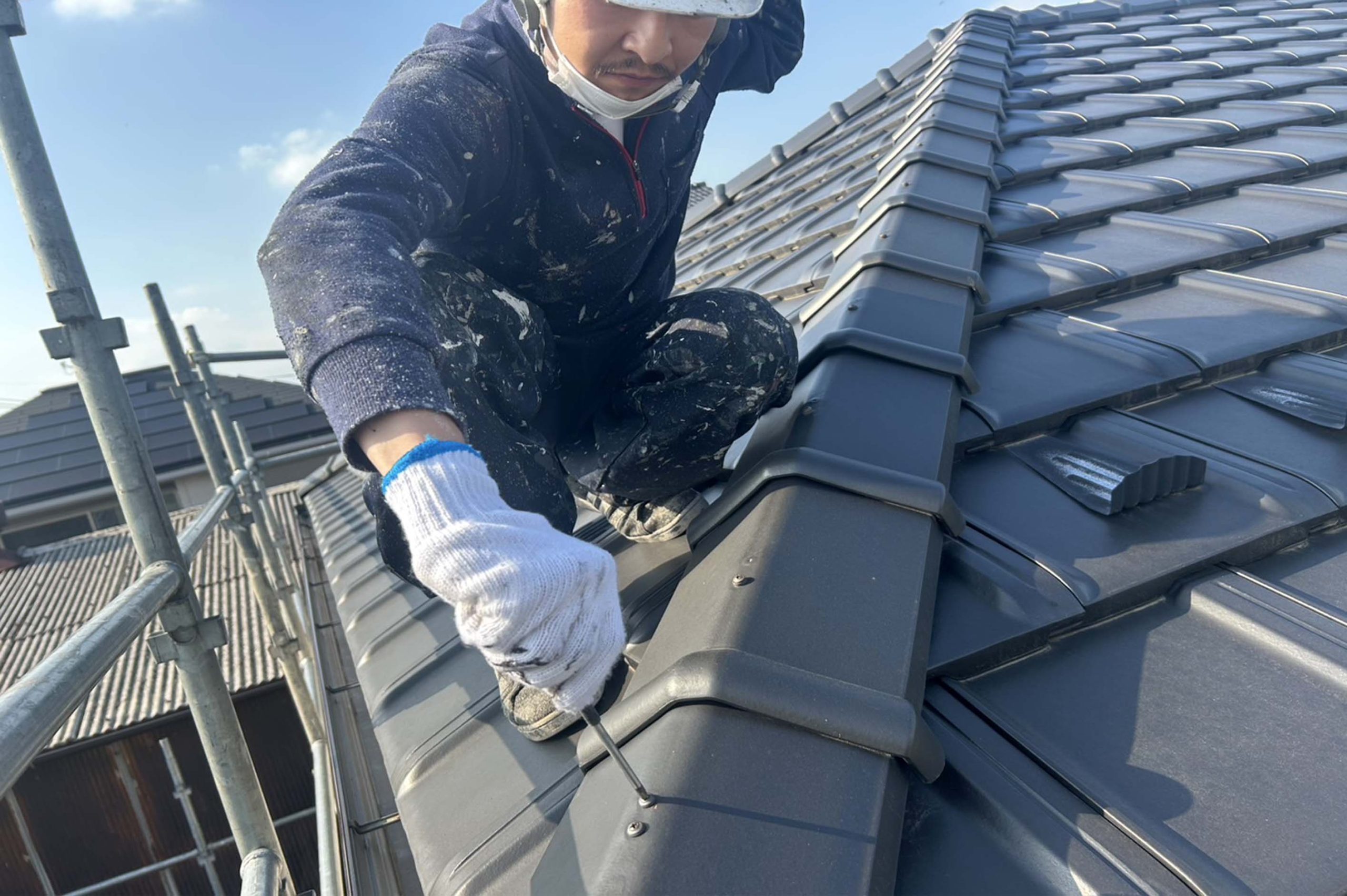 上尾市でペリアートによる多彩色模様の外壁塗装