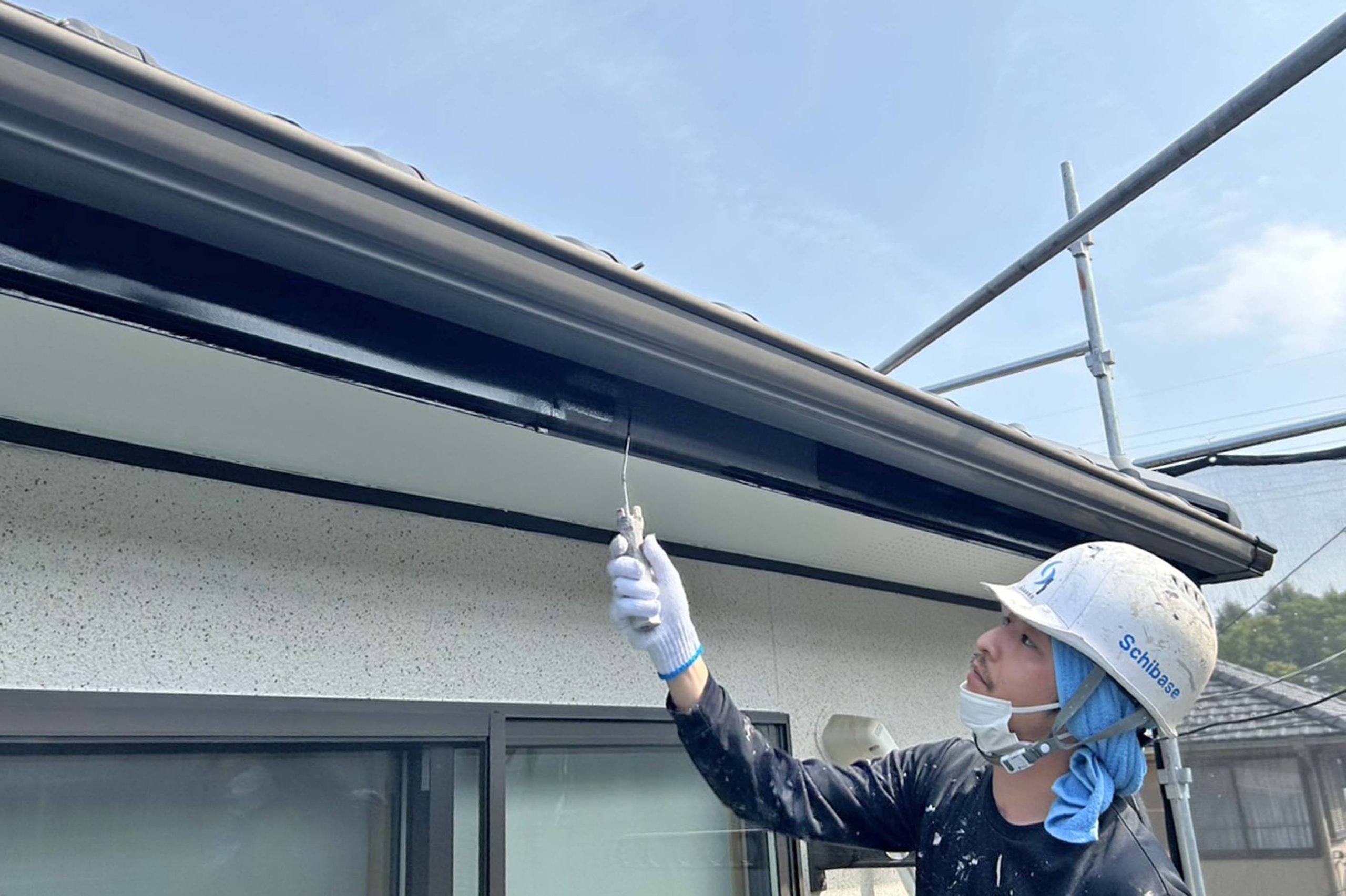 上尾市でペリアートによる多彩色模様の外壁塗装