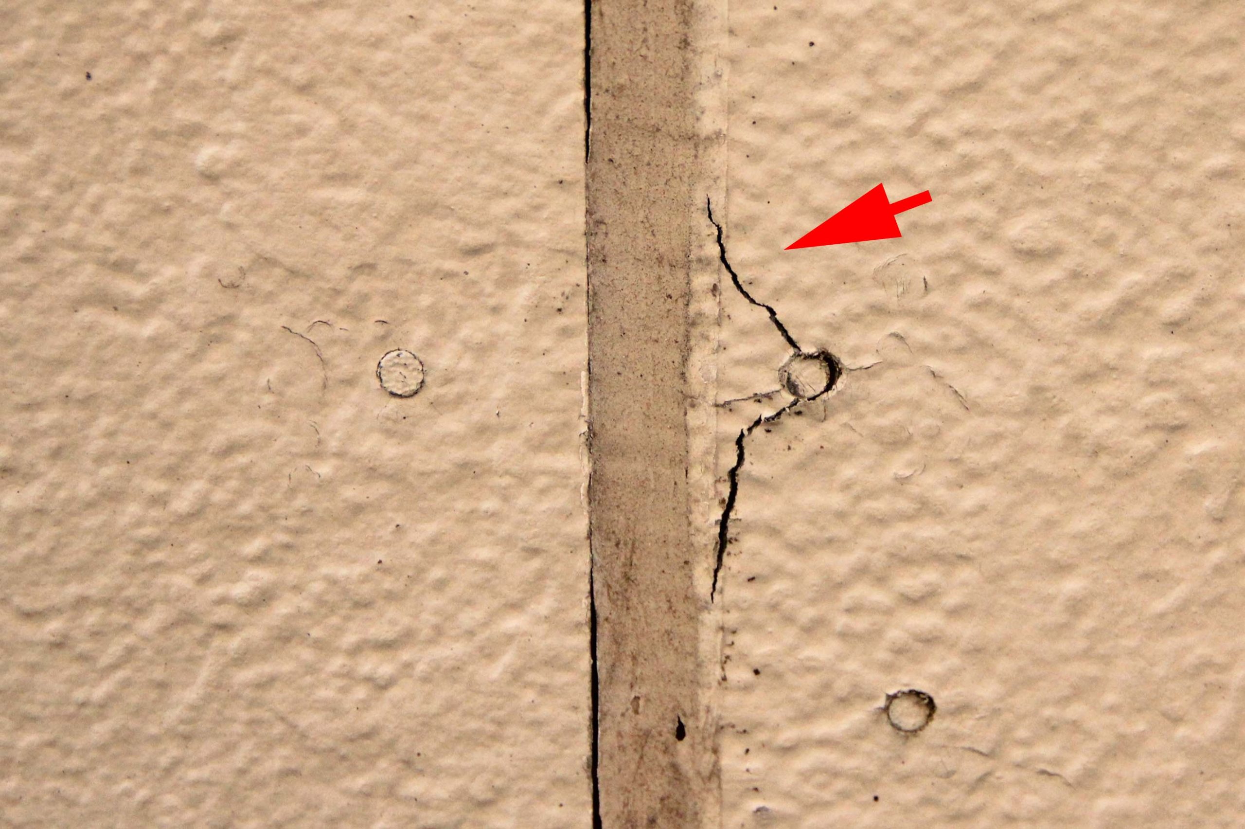 上尾市でペリアートによる多彩色模様の外壁塗装