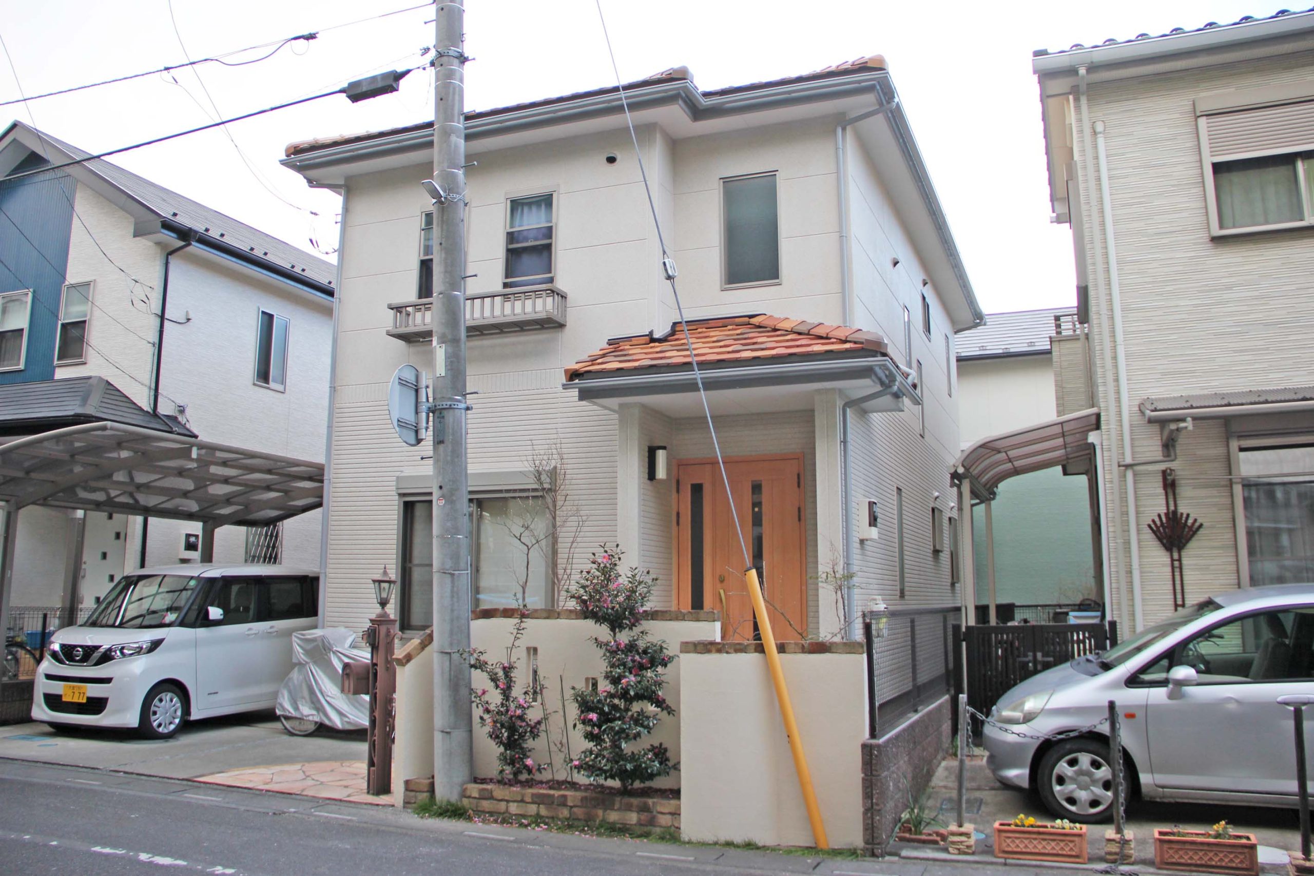 外壁／多彩模様塗装、バルコニー／防水トップコート