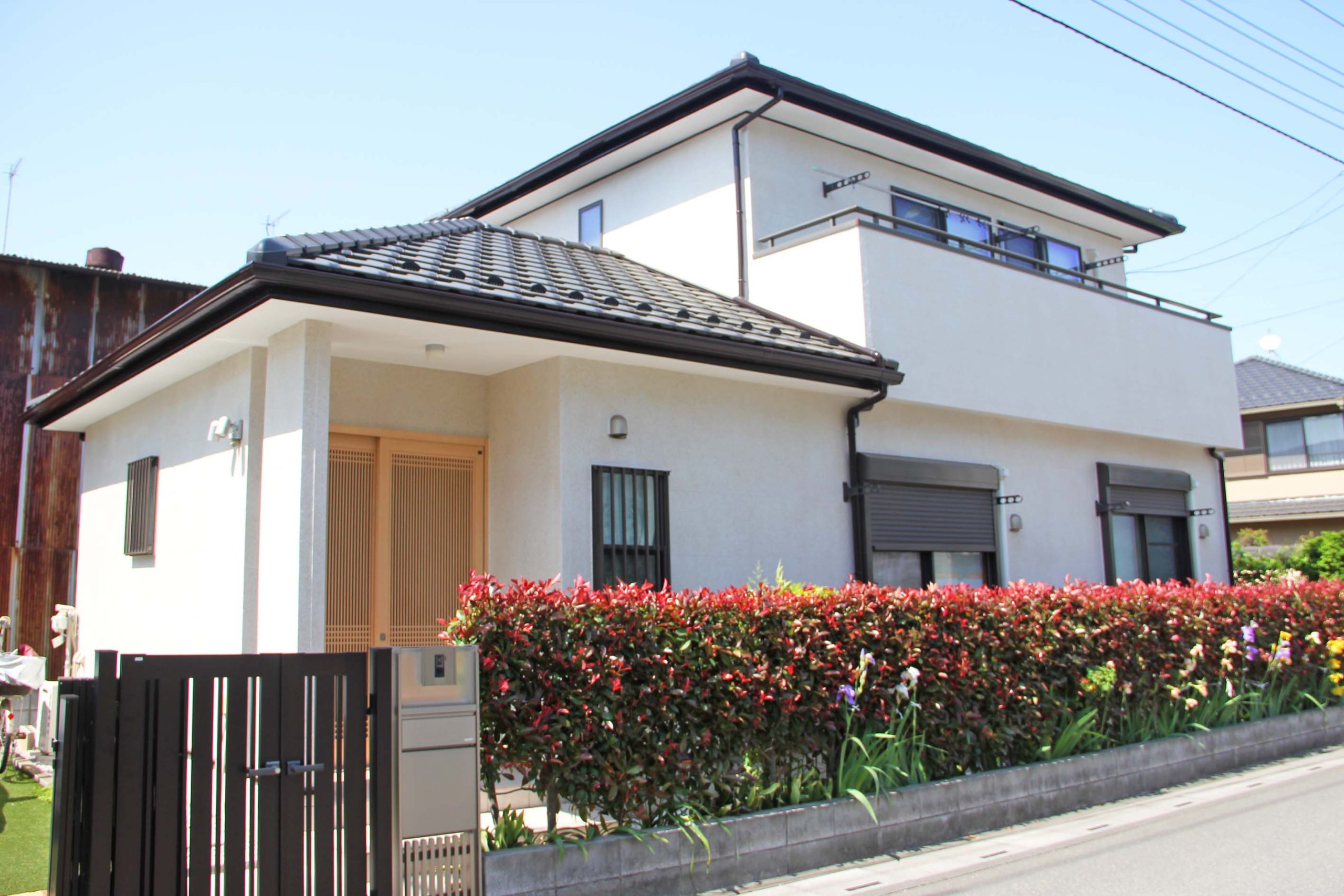 上尾市でペリアートによる多彩色模様の外壁塗装