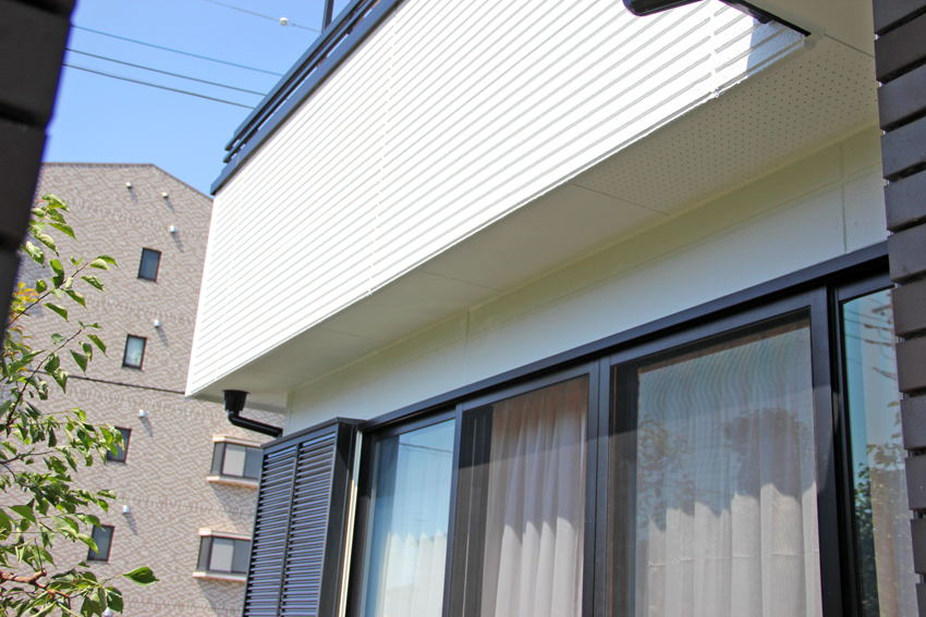 屋根／遮熱塗装、外壁塗装、ベランダ防水トップコート