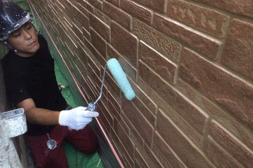 UVプロテクトクリアによる外壁塗装とコーキング打替