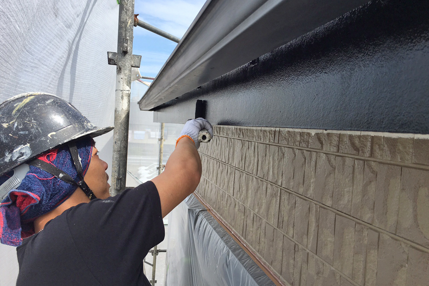 屋根塗装(遮熱)と外壁塗装、ベランダ防水トップコート