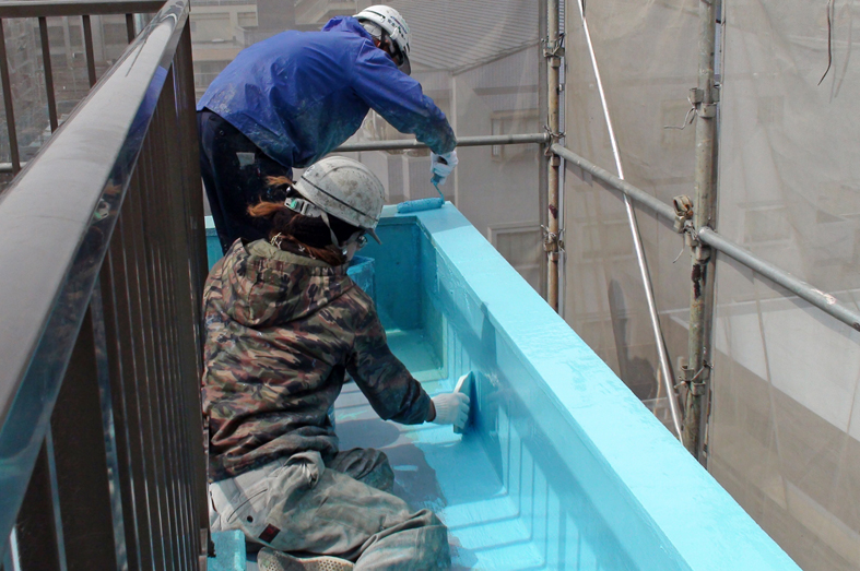 屋上シート防水を通気緩衝工法でウレタン塗膜防水に