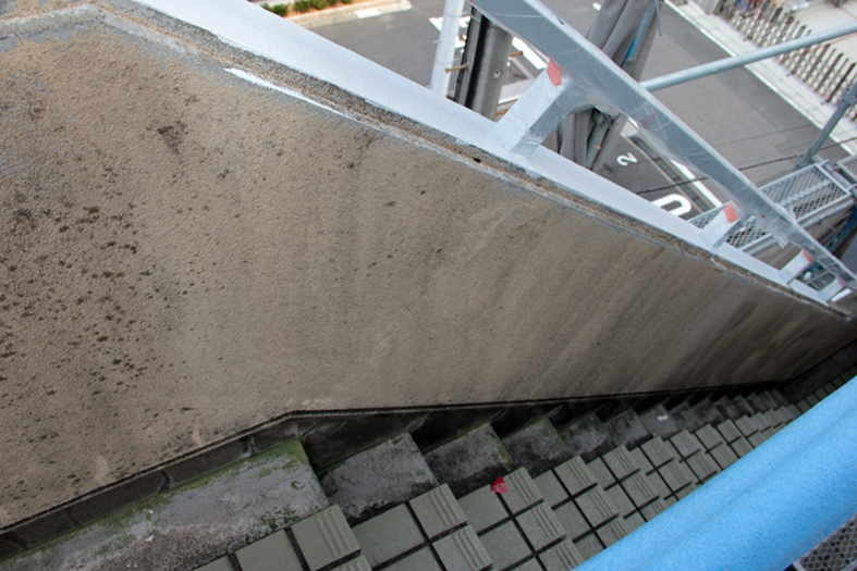 階段・通路の側溝防水