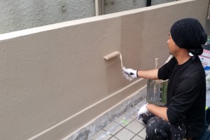 さいたま市中央区、K様邸の外壁塗装工事でタイル塗装と塀の塗装