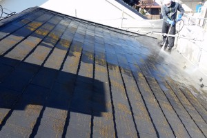 さいたま市浦和区のT様の外壁塗装と屋根塗装のための高圧洗浄
