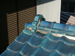 屋根瓦　漆喰補修