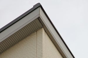 上尾市のH様へ屋根塗装と外壁塗装の見積説明