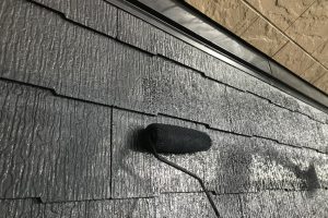 伊奈町、W様邸の屋根塗装と外壁塗装、コーキング打替、ベランダ防水トップコート他、塗装工程が完了しました。