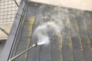 蓮田市、A様邸の屋根塗装と外壁塗装のための高圧洗浄
