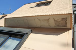 伊奈町のN様へ屋根塗装と外壁塗装の見積説明