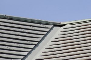 さいたま市西区のY様へ屋根塗装と外壁塗装、コーキング打替とベランダ防水の見積説明
