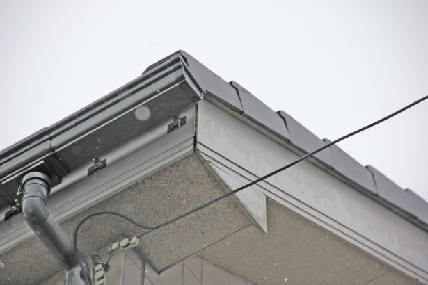 さいたま市南区のT様より屋根塗装と外壁塗装、コーキング打替、ベランダ防水の見積ご依頼