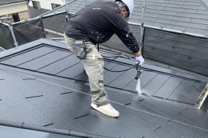 さいたま市西区のW様邸で屋根塗装と外壁塗装のための高圧洗浄
