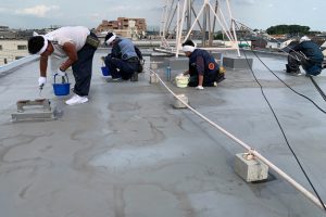 さいたま市浦和区、Mマンションの屋上防水は順調に進捗中