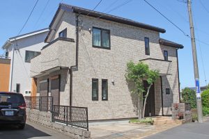 さいたま市北区、F様邸の屋根や外壁の付帯部分の塗装が完工