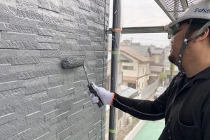 さいたま市北区、O様邸で外壁塗装は上塗が完了 