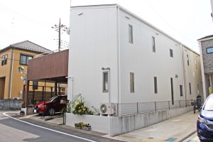 さいたま市北区、H様邸の屋根塗装と外壁塗装が完工 
