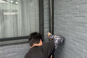 さいたま市北区、O様邸で下屋根の上塗