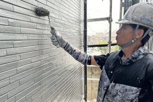 さいたま市大宮区、IT様邸の外壁塗装は中塗が完了