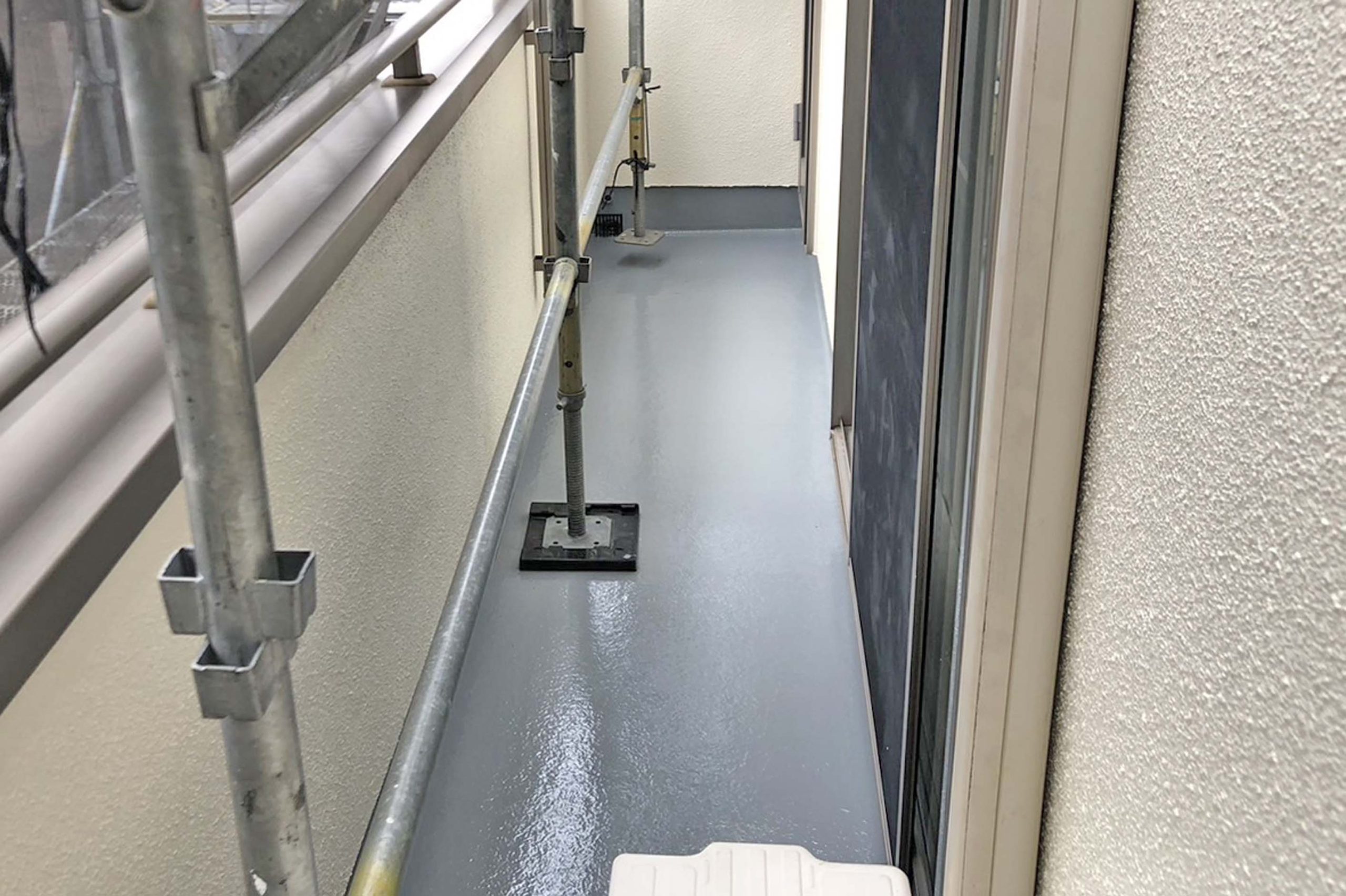 屋根のカバー工法と外壁塗装