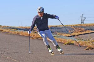 さいたま市南区の彩湖でスキーのトレーニング