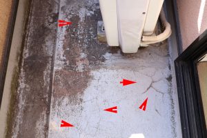 さいたま市見沼区のB様より外壁塗装とバルコニー防水の見積依頼