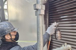 上尾市のM様邸で外壁塗装は上塗が完了